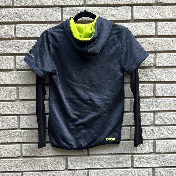 AND1 Short Sleeve Sweatshirt with Thermal Sleeves Sz XL - Picture 8 of 11